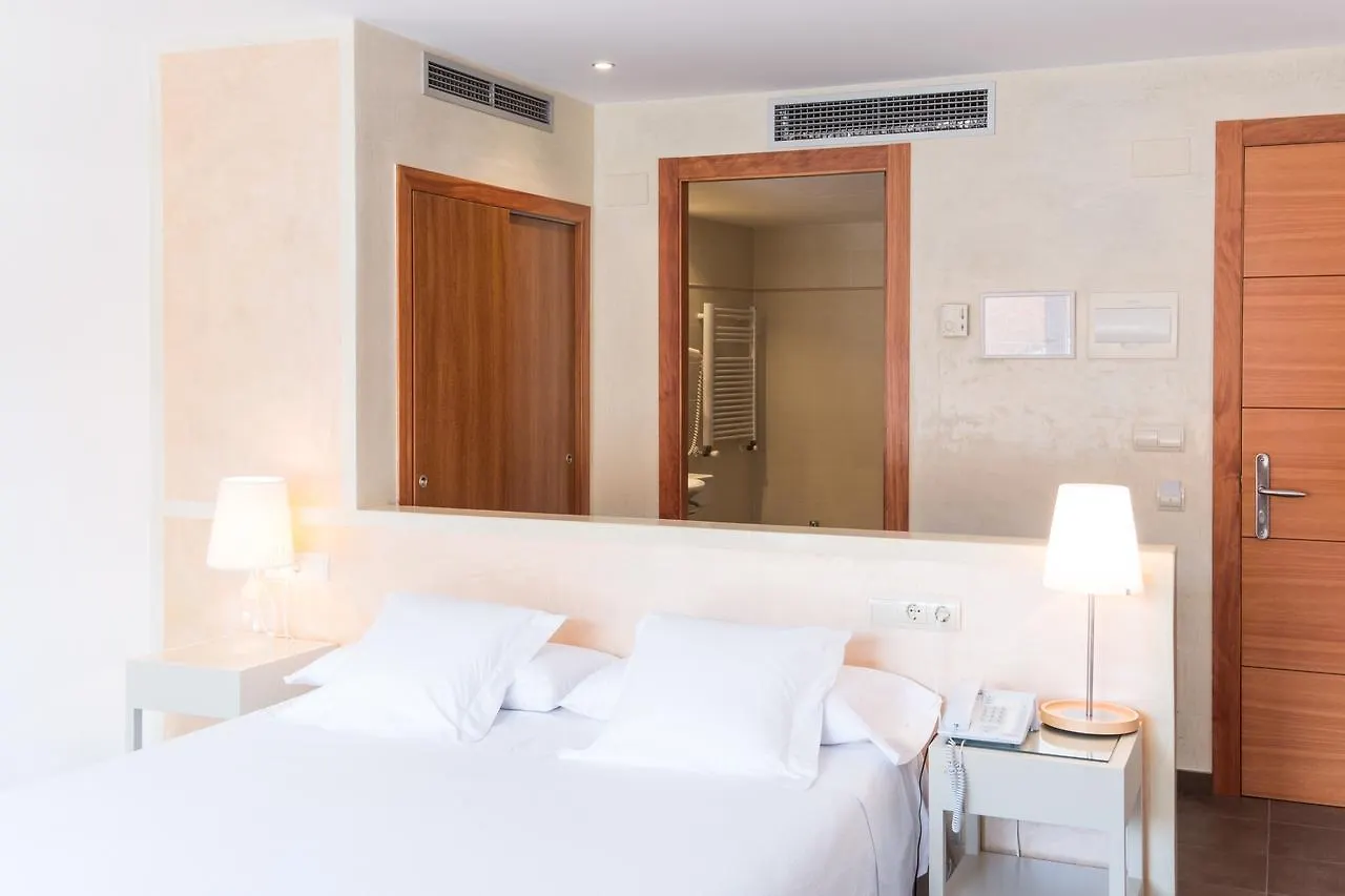 Hotel Carmen Roses