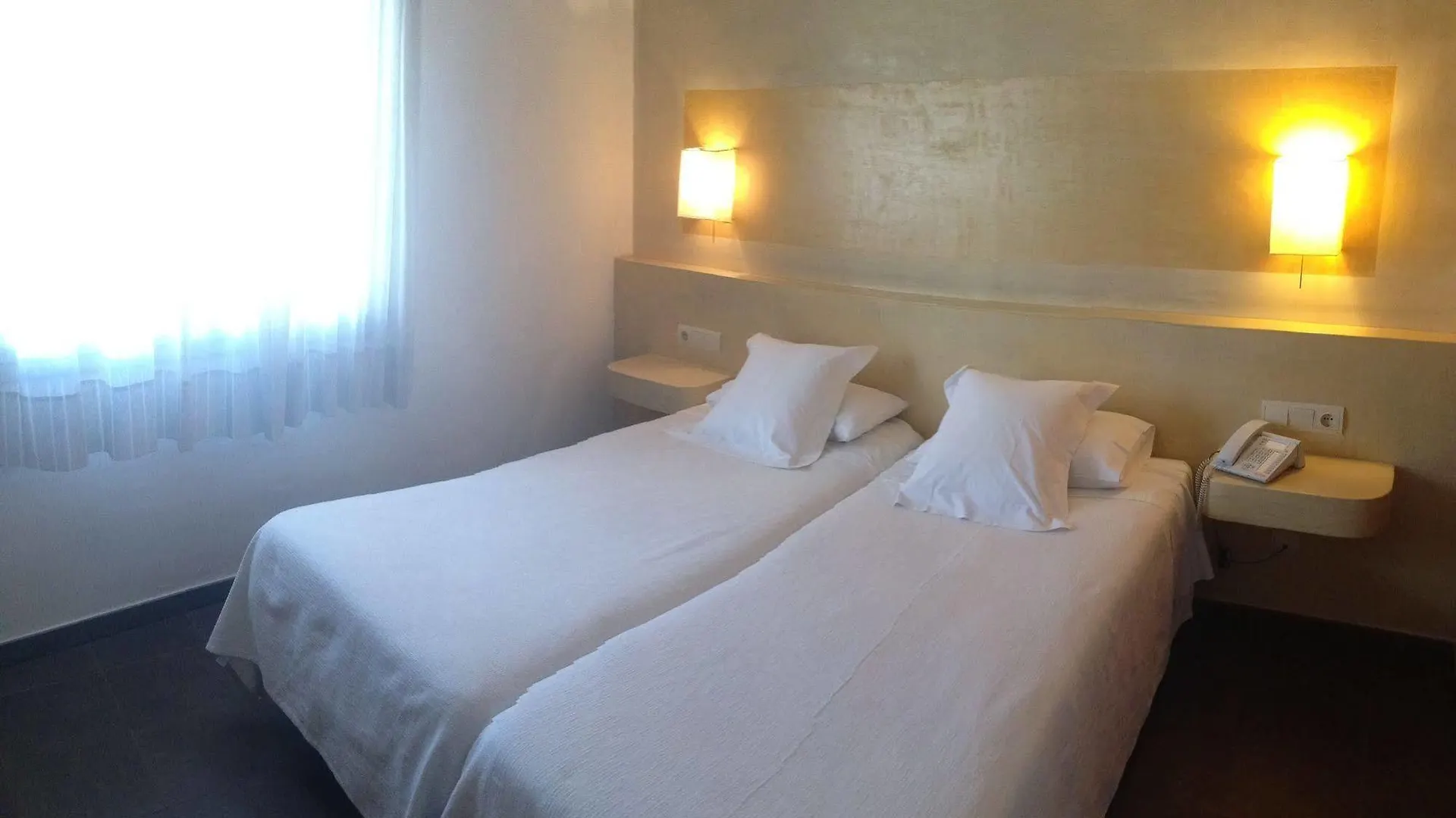 Hotel Carmen روساس
